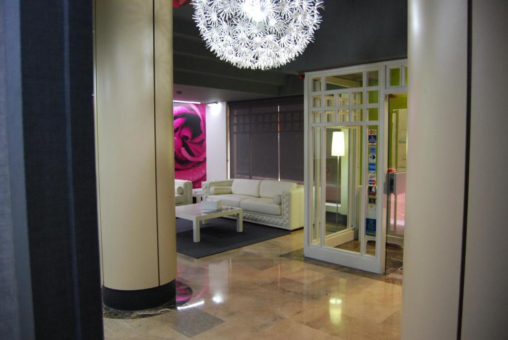 Hotel Rio Arga Saragossa Exterior foto