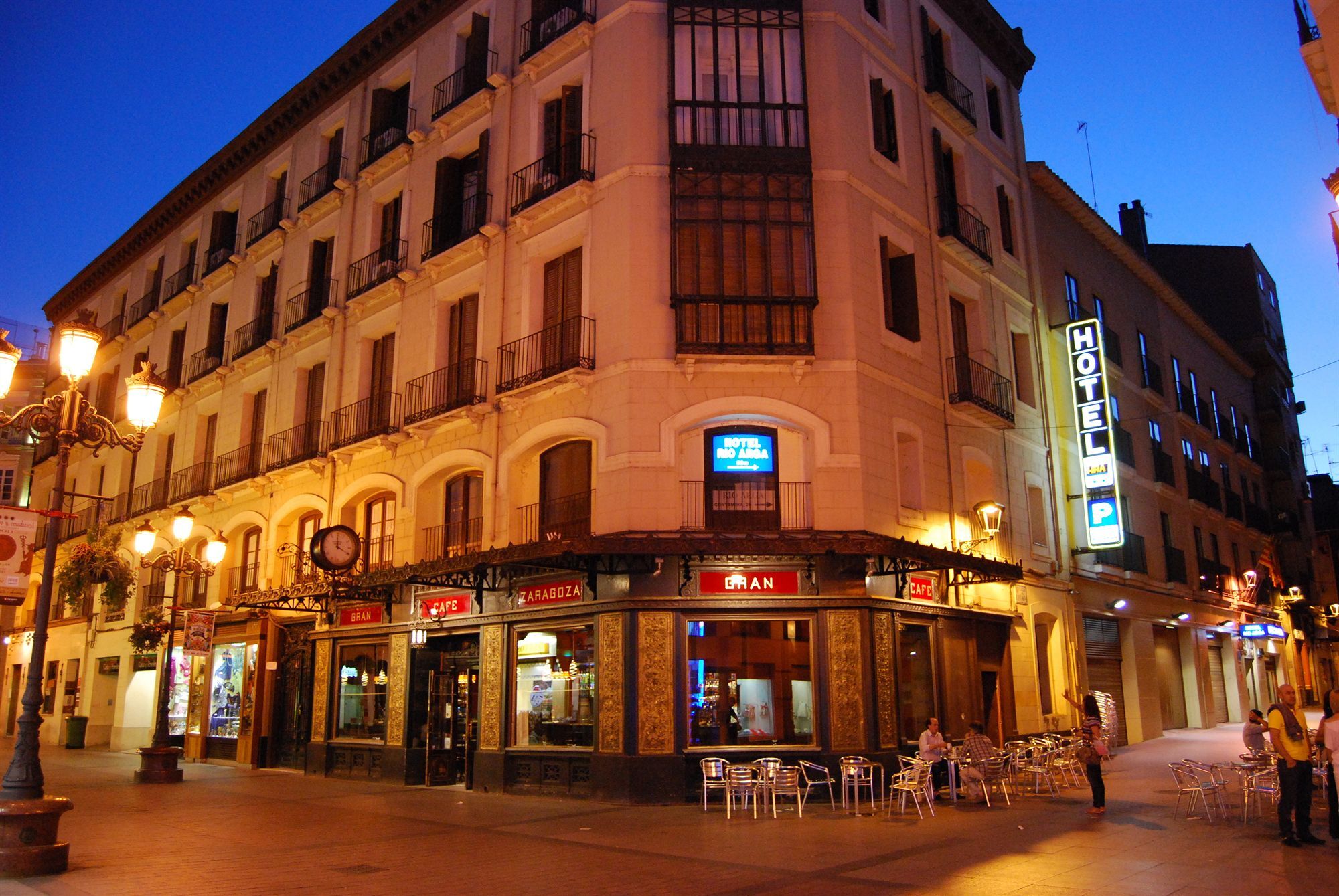 Hotel Rio Arga Saragossa Exterior foto